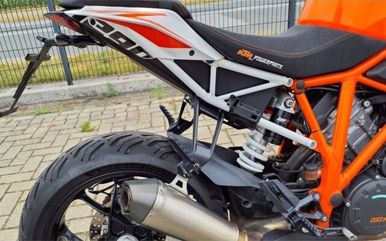 Gebrauchtmotorrad KTM 1290 Super Duke R - Bild 4