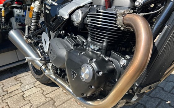 Gebrauchtmotorrad Triumph Speed Twin 1200 RS - Bild 11