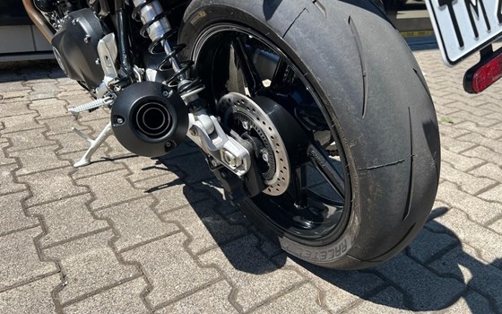 Gebrauchtmotorrad Triumph Speed Twin 1200 RS - Bild 12
