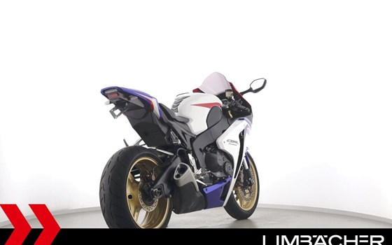 Gebrauchtmotorrad Honda CBR1000RR Fireblade - Bild 8