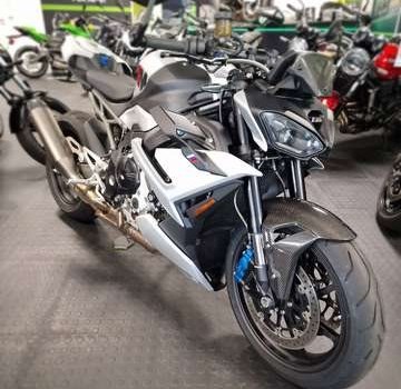 Gebrauchtmotorrad BMW M 1000 R - Bild 3