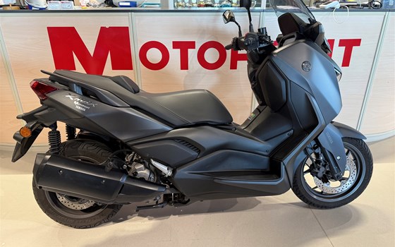Gebrauchtmotorrad Yamaha XMAX 300 - Bild 1