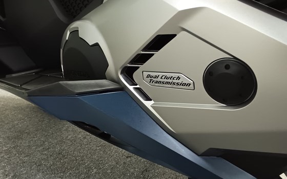 Gebrauchtmotorrad Honda Forza 750 - Bild 13