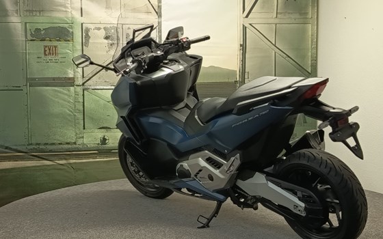 Gebrauchtmotorrad Honda Forza 750 - Bild 14