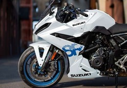 Neumotorrad Suzuki GSX-8R
