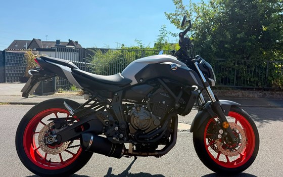 Gebrauchtmotorrad Yamaha MT-07 - Bild 2