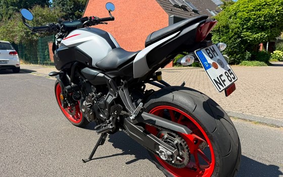 Gebrauchtmotorrad Yamaha MT-07 - Bild 3