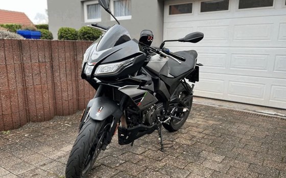 Gebrauchtmotorrad Aprilia Tuono 125 - Bild 2