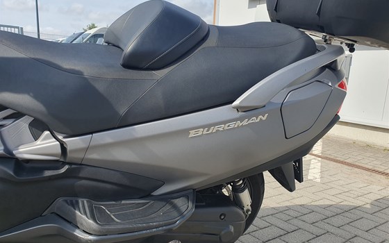 Gebrauchtmotorrad Suzuki Burgman 650 Executive - Bild 3