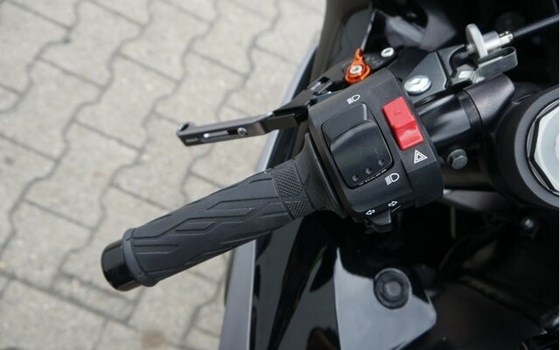 Gebrauchtmotorrad Suzuki GSX-R 1000 - Bild 12