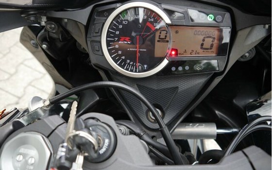 Gebrauchtmotorrad Suzuki GSX-R 1000 - Bild 14