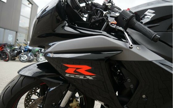 Gebrauchtmotorrad Suzuki GSX-R 1000 - Bild 7