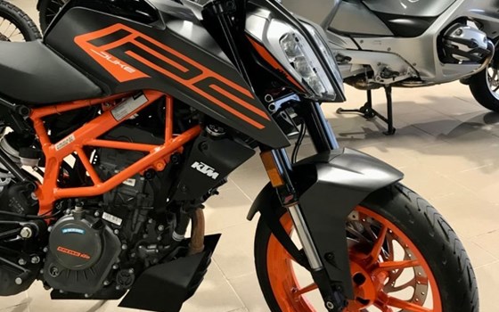 Gebrauchtmotorrad KTM 125 Duke - Bild 1