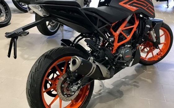 Gebrauchtmotorrad KTM 125 Duke - Bild 3