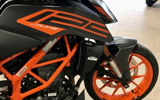 Gebrauchtmotorrad KTM 125 Duke - Bild 5