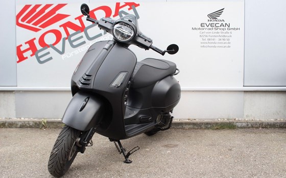 Gebrauchtmotorrad Vespa GTS 300 Super Notte - Bild 6