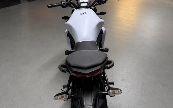 Gebrauchtmotorrad Kawasaki ER-6n - Bild 4