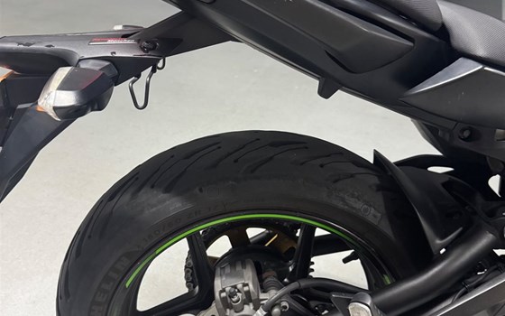Gebrauchtmotorrad Kawasaki ER-6n - Bild 9
