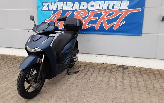 Gebrauchtmotorrad Honda SH150i - Bild 8