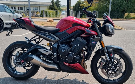Gebrauchtmotorrad Triumph Street Triple RS - Bild 3