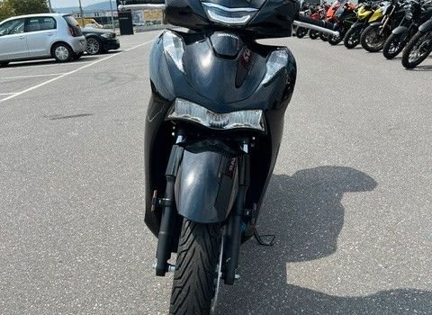 Gebrauchtmotorrad Honda SH125i - Bild 4