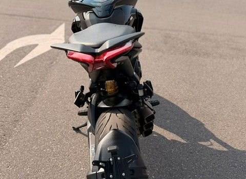Gebrauchtmotorrad MV Agusta Turismo Veloce RC SCS - Bild 3