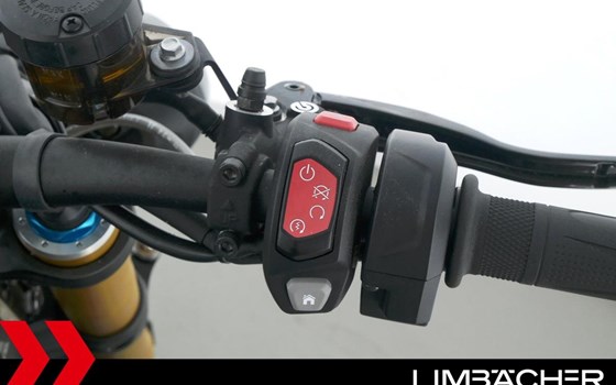 Gebrauchtmotorrad Triumph Speed Triple 1200 RS - Bild 21