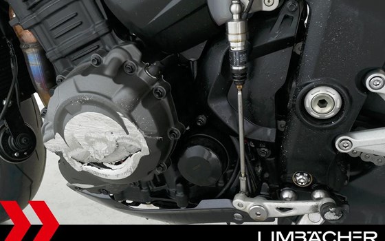 Gebrauchtmotorrad Triumph Speed Triple 1200 RS - Bild 29