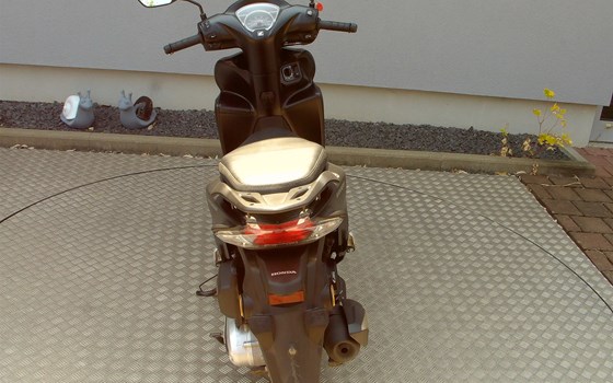 Gebrauchtmotorrad Honda NSC Vision 110 - Bild 9