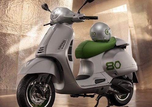 Neufahrzeug Vespa GTS 310 Edizione Ottantesimo - Bild 2