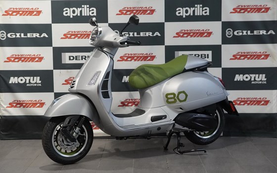 Neufahrzeug Vespa GTS 310 Edizione Ottantesimo - Bild 6