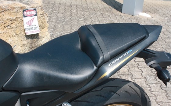 Gebrauchtmotorrad Honda CB 1000 R - Bild 19