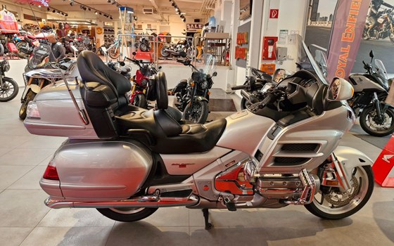 Gebrauchtmotorrad Honda GL 1800 Goldwing - Bild 12