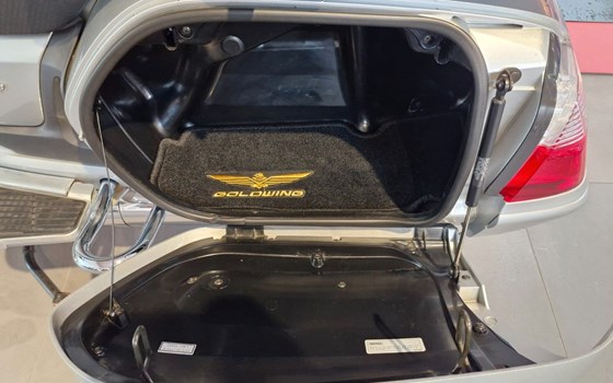 Gebrauchtmotorrad Honda GL 1800 Goldwing - Bild 7
