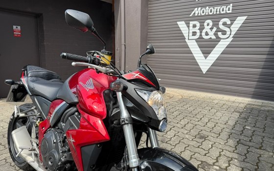 Gebrauchtmotorrad Honda CB1000R+ - Bild 12