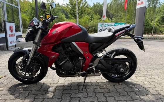 Gebrauchtmotorrad Honda CB1000R+ - Bild 6