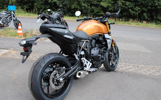 Neufahrzeug Suzuki GSX-8T - Bild 4