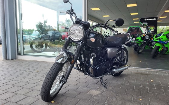 Gebrauchtmotorrad Kawasaki W800 Street - Bild 1