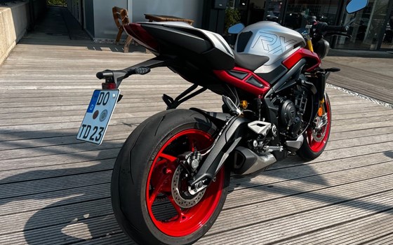 Gebrauchtmotorrad Triumph Street Triple 765 RX - Bild 3