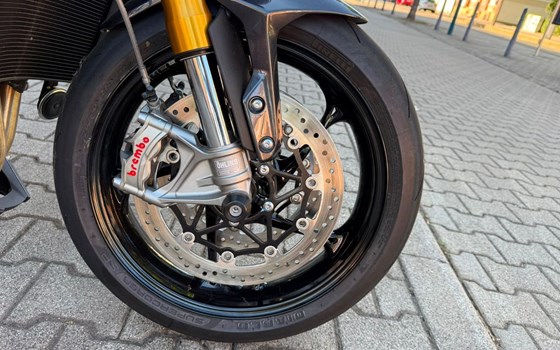 Gebrauchtmotorrad Triumph Speed Triple 1200 RS - Bild 11