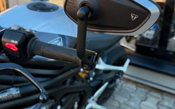 Gebrauchtmotorrad Triumph Speed Triple 1200 RS - Bild 16