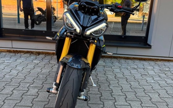 Gebrauchtmotorrad Triumph Speed Triple 1200 RS - Bild 4