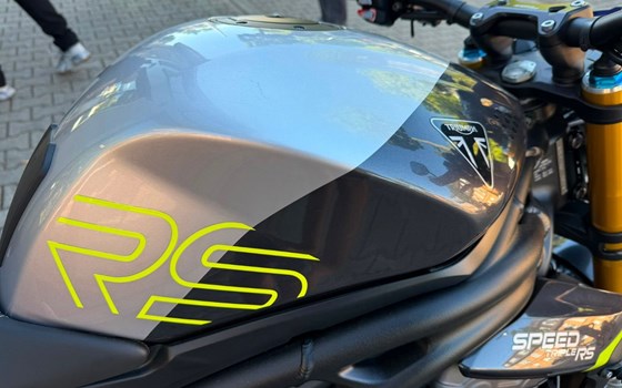 Gebrauchtmotorrad Triumph Speed Triple 1200 RS - Bild 5