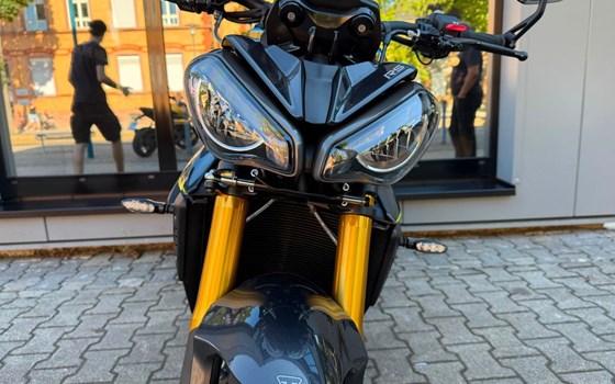 Gebrauchtmotorrad Triumph Speed Triple 1200 RS - Bild 7