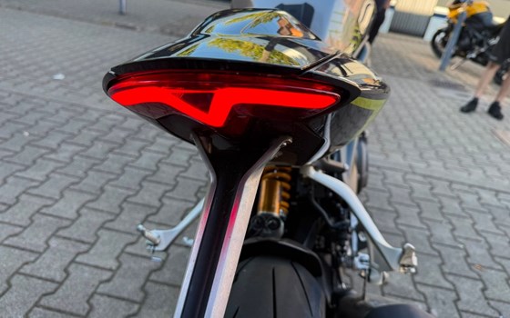 Gebrauchtmotorrad Triumph Speed Triple 1200 RS - Bild 8