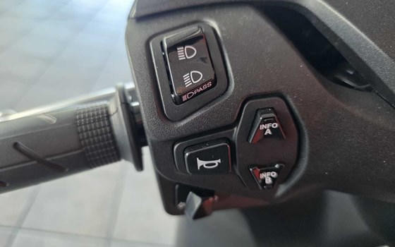 Gebrauchtmotorrad Honda SH350i - Bild 12