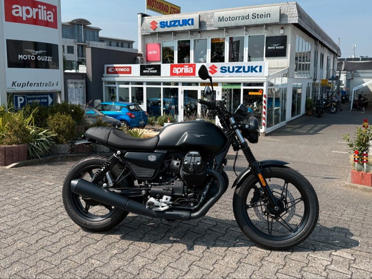 Moto Guzzi V7 Stone