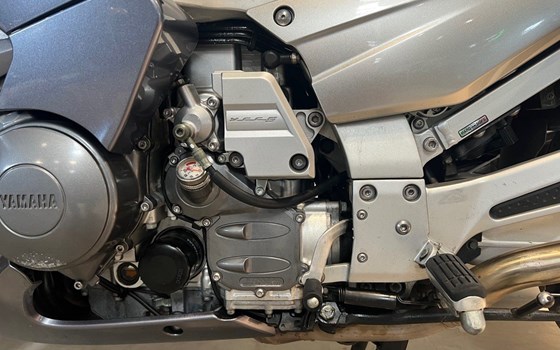 Gebrauchtmotorrad Yamaha FJR1300AS - Bild 9