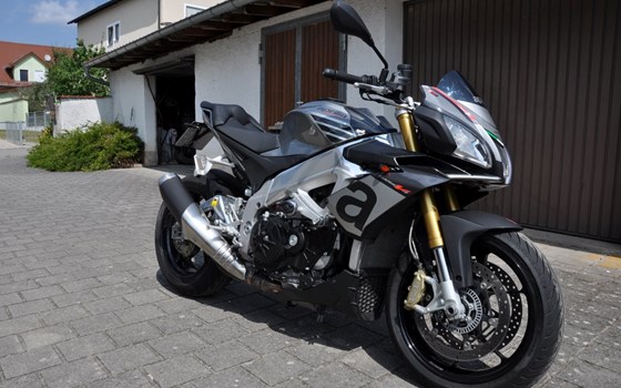 Gebrauchtmotorrad Aprilia Tuono V4 1100 RR - Bild 2