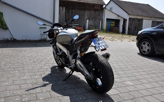 Gebrauchtmotorrad Aprilia Tuono V4 1100 RR - Bild 3